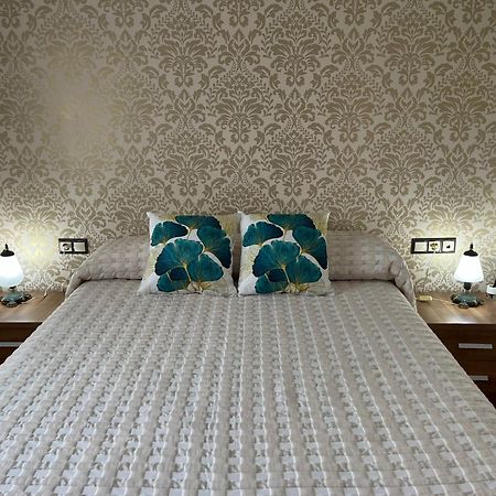 Hostal Solymar Сан-Франциско Экстерьер фото